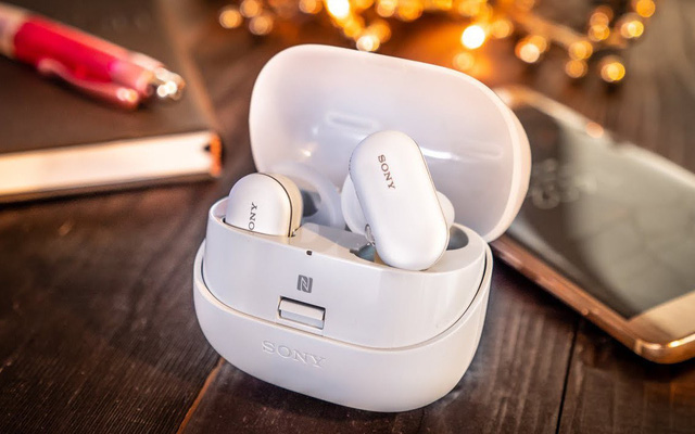 Không phải mỗi Airpods Pro mới có chống ồn và nghe âm thanh nền, 5 mẫu tai True Wireless này đã tích hợp từ lâu, giá chỉ từ 1.85 triệu